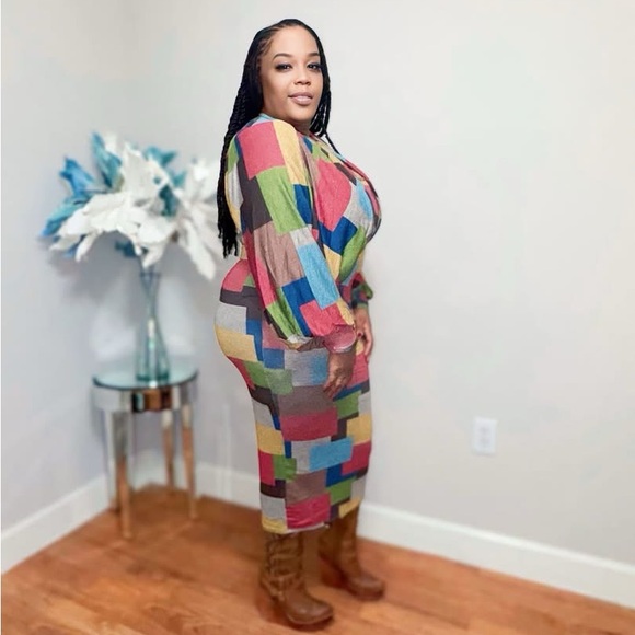 Colorful Geometric Patterned Dress - Picture 2 of 3